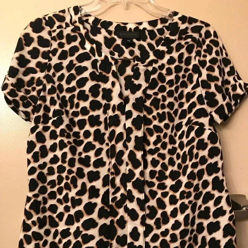 Worthington Women’s  Small Cheetah print blouse‎